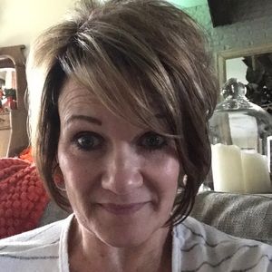 Meet your Posher, Crissa